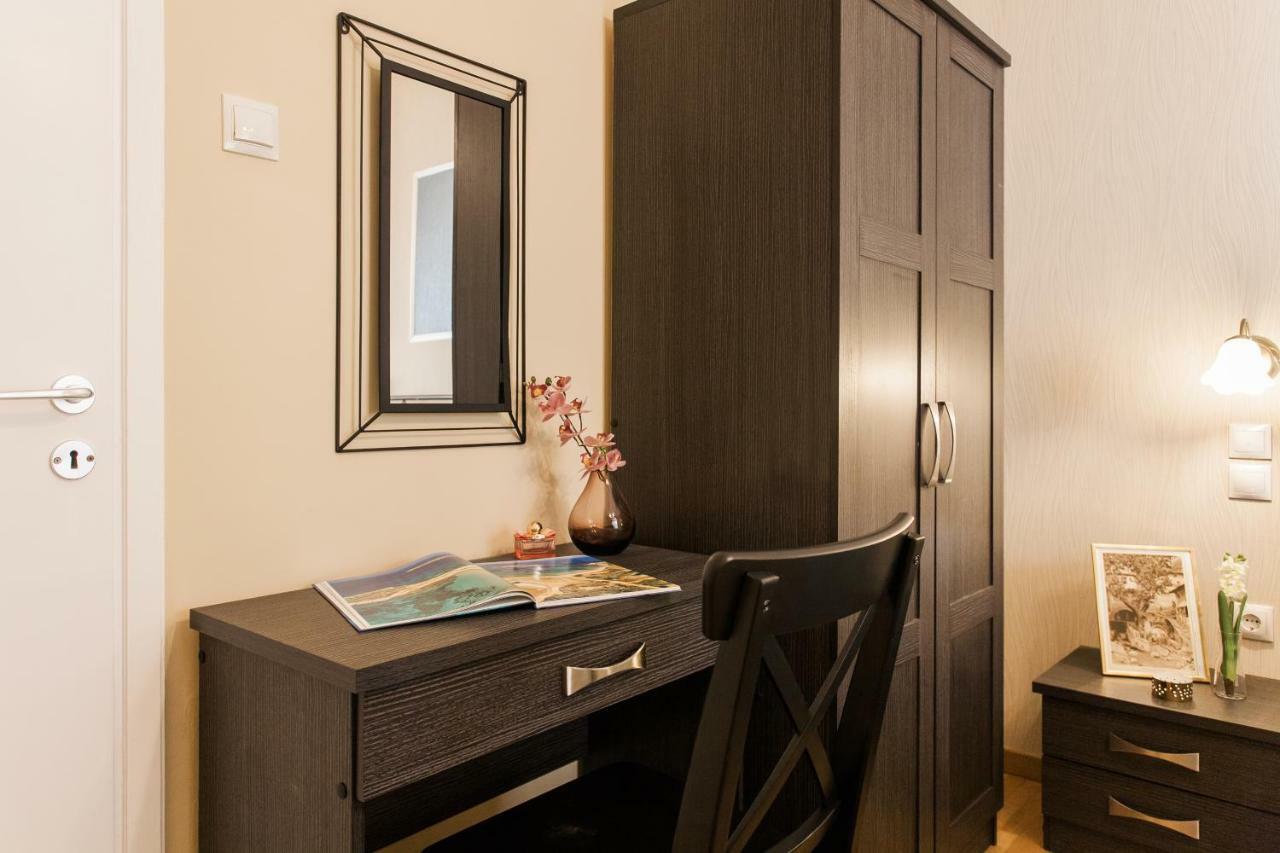 Modern Antique Private Rooms Near To Acropolis Museum And Metro Station Athene Buitenkant foto